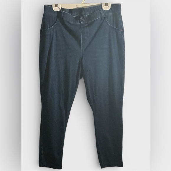 UE Denim - Hue Dark Wash Blue Jeans